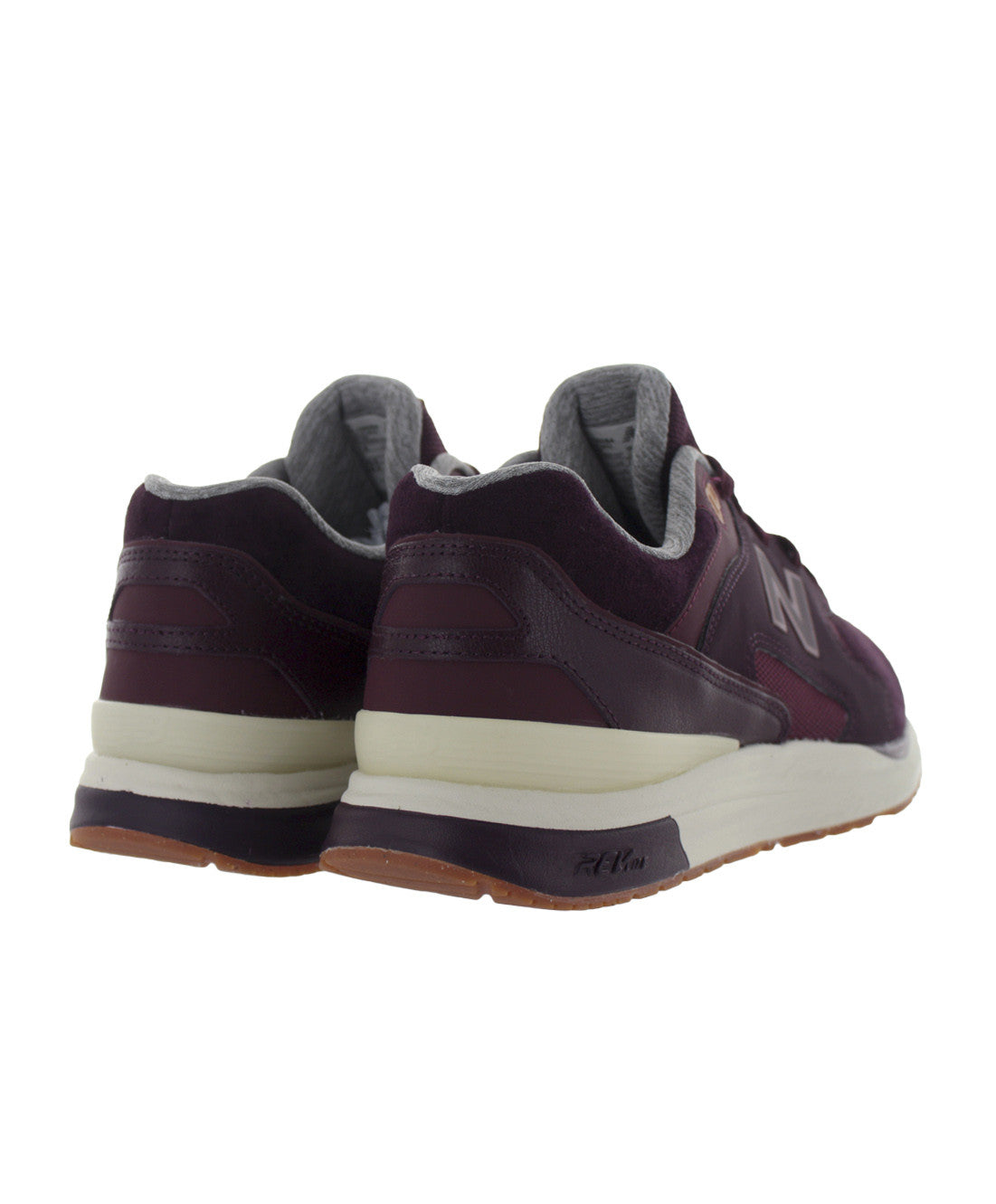 New Balance: ML1550SA (Burgundy)