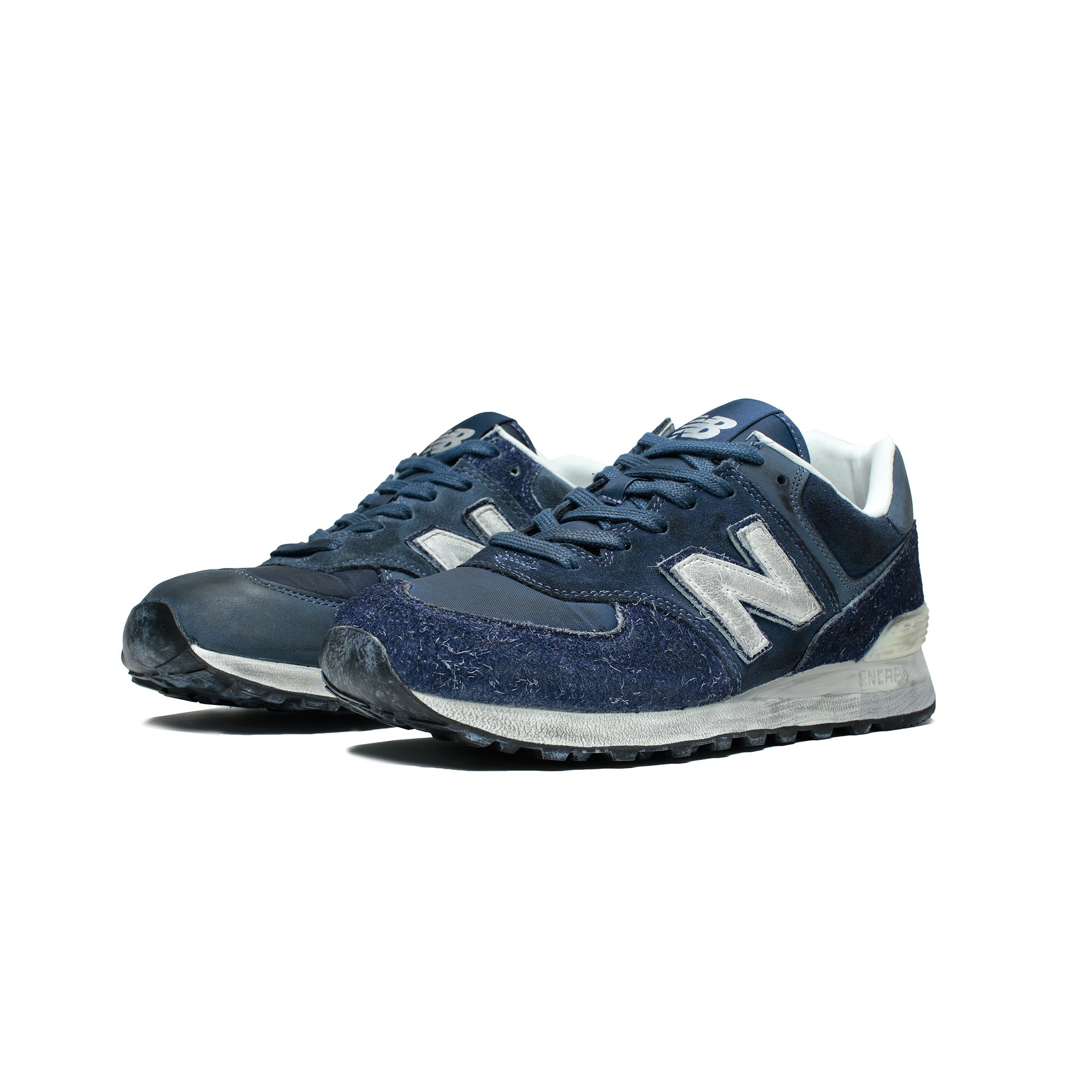 New Balance x Invincible 574 [ML574INV]