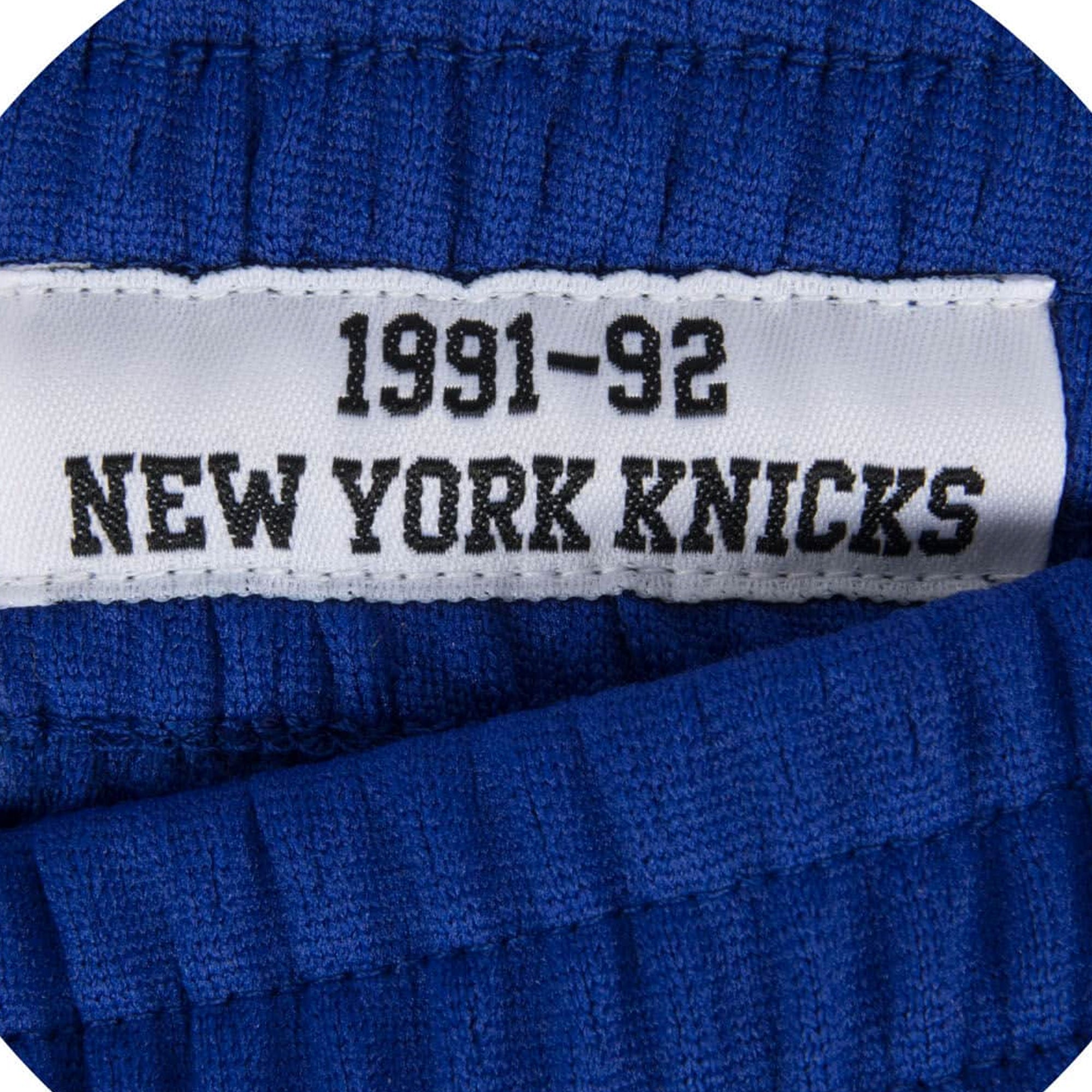 Mitchell & Ness Mens New York Knicks Swingman Shorts