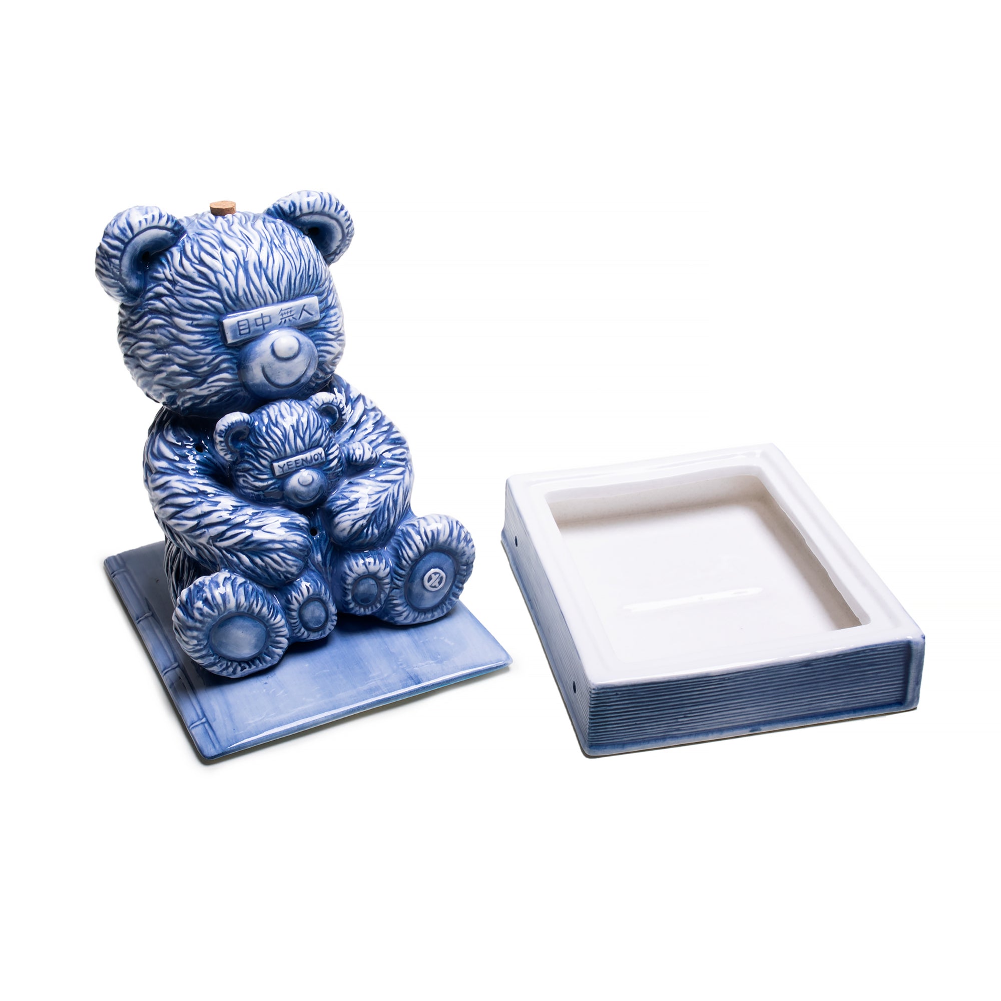 YEENJOY COVER THE EYES BEAR INCENSE CHAMBER